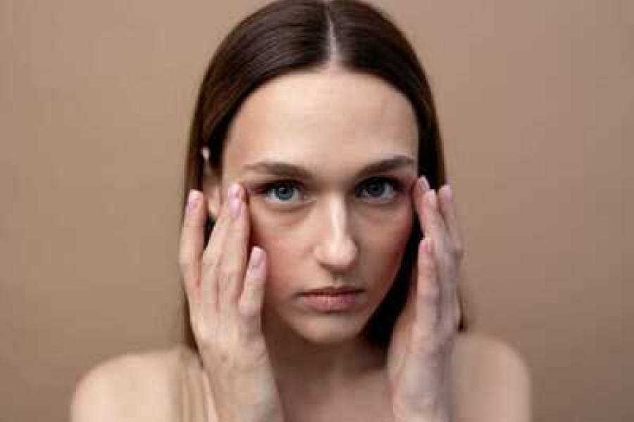 Zbavte sa tmavých kruhov pod očami - pomôže zdravý životný štýl aj kozmetika
